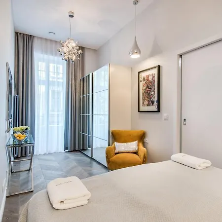 Kings - Zyblikiewicza 14 *